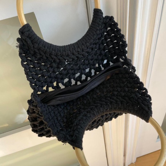 Black crotchet hand bag / purse - Picture 4 of 5